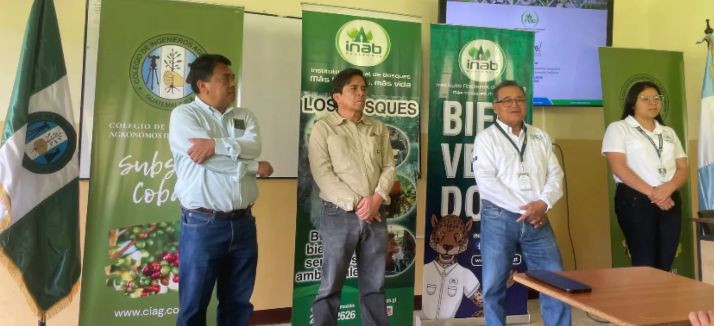 Puede ser una imagen de texto